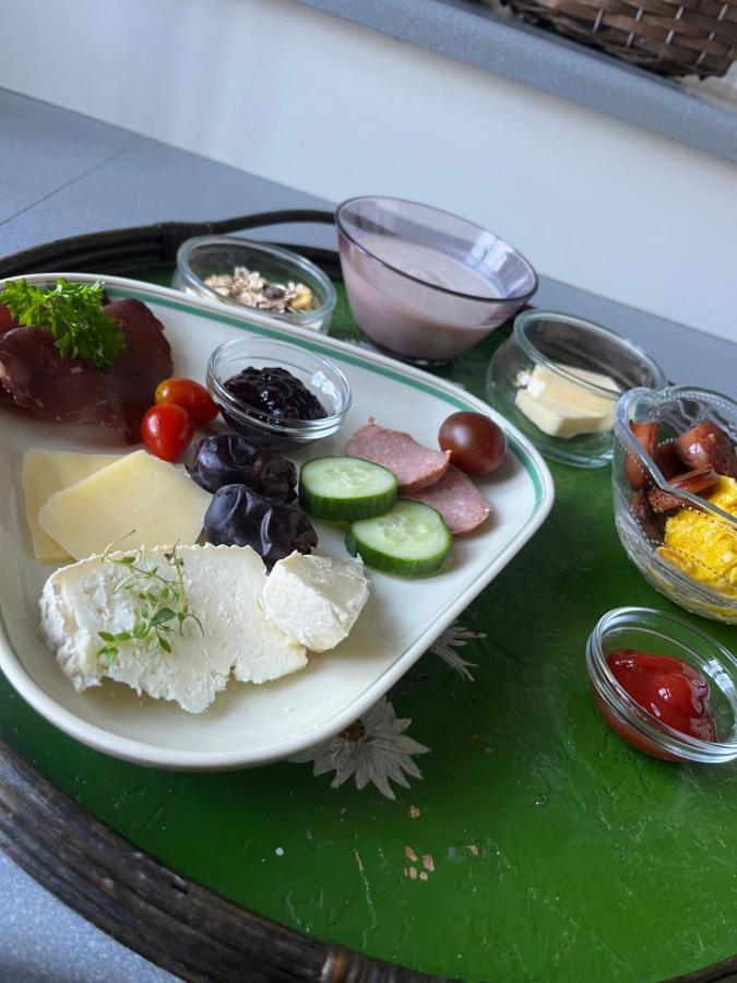 Rosenlund Gods - Kaelder B&B Sakskobing ภายนอก รูปภาพ